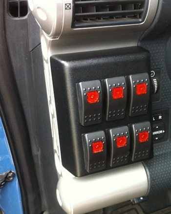 FJ Cruiser with switch panel